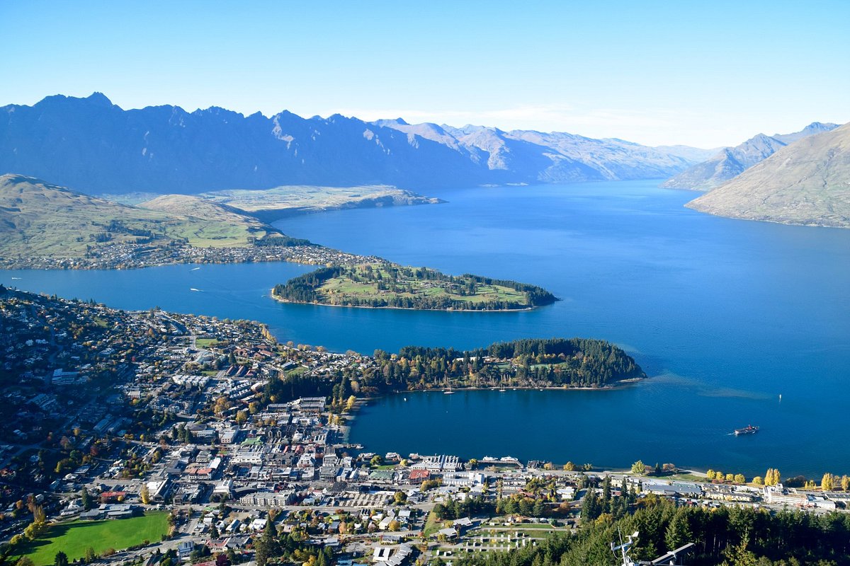 Queenstown, Lake Wakatipu and The Remarkables from above